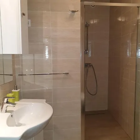 Ivancic 2 * 诺维·维诺多尔斯基