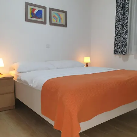 Ivancic 2 Apartment *